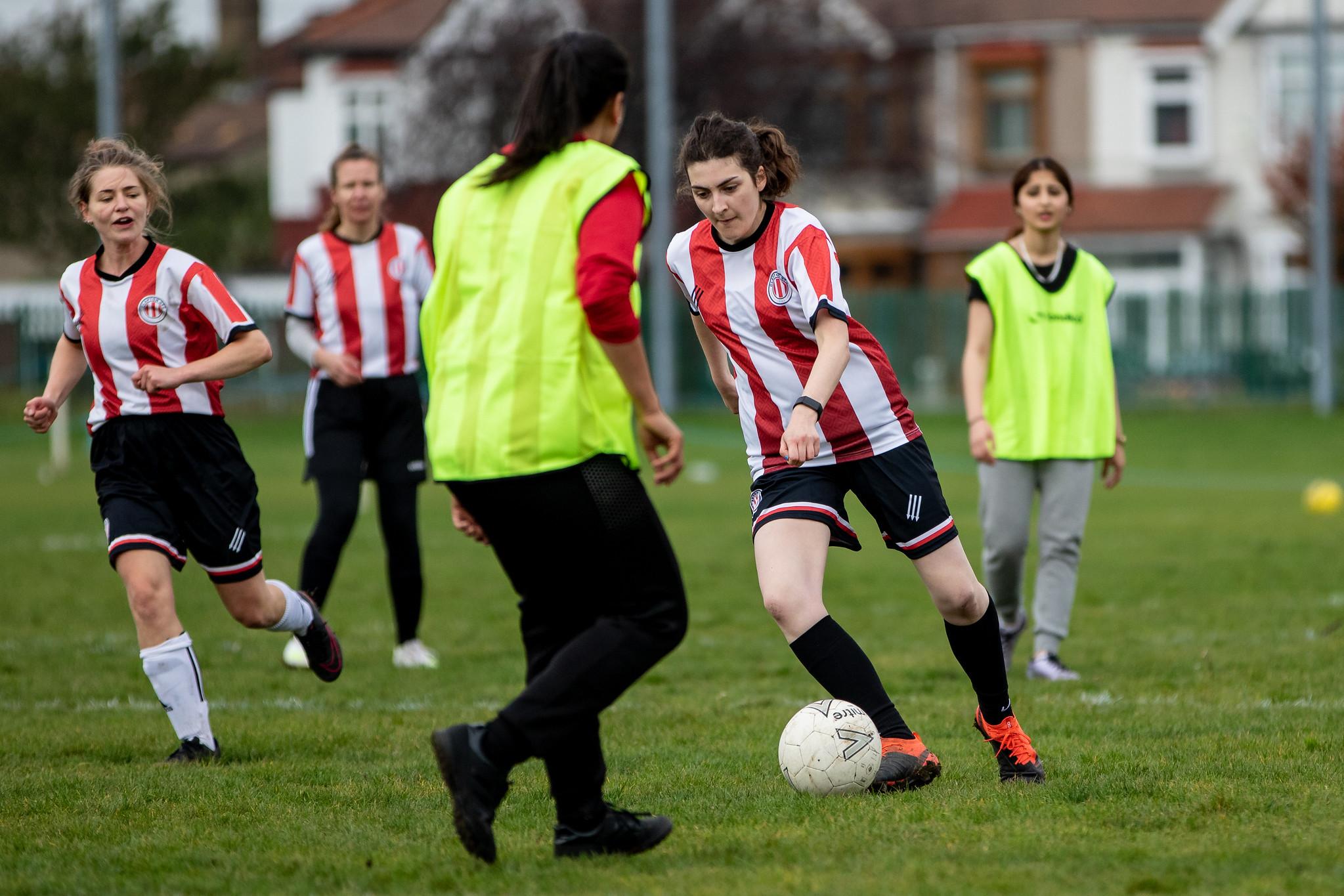 MSA & Frenford FC 2-2 Clapton CFC: New women's beginner's team grab ...